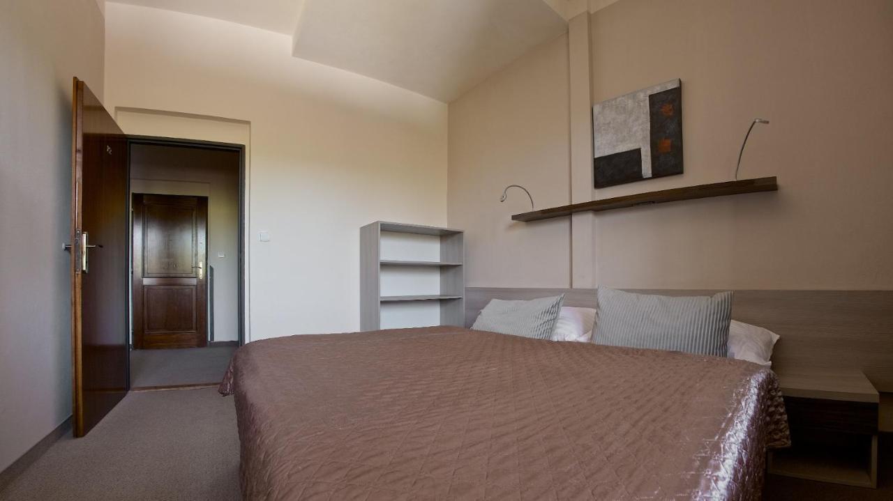 Sporthotel Kácov Екстериор снимка