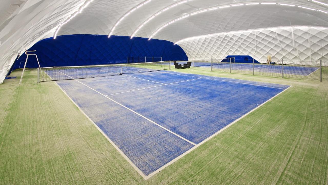 Sporthotel Kácov Екстериор снимка
